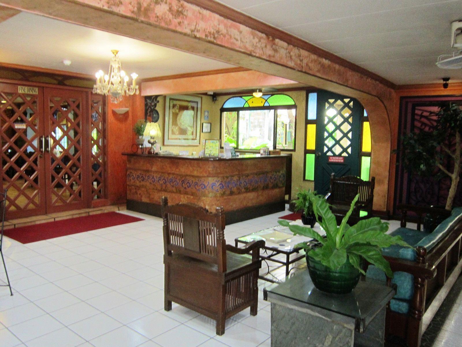 Hotel Saltimboca Tourist In Bacolod Zewnętrze zdjęcie