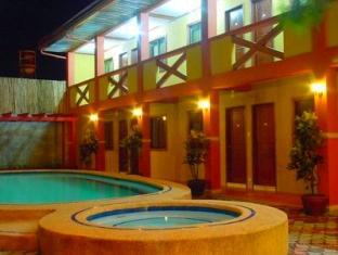 Hotel Saltimboca Tourist In Bacolod Zewnętrze zdjęcie